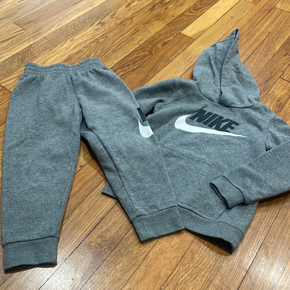 Nike Kids Gray Matching Set